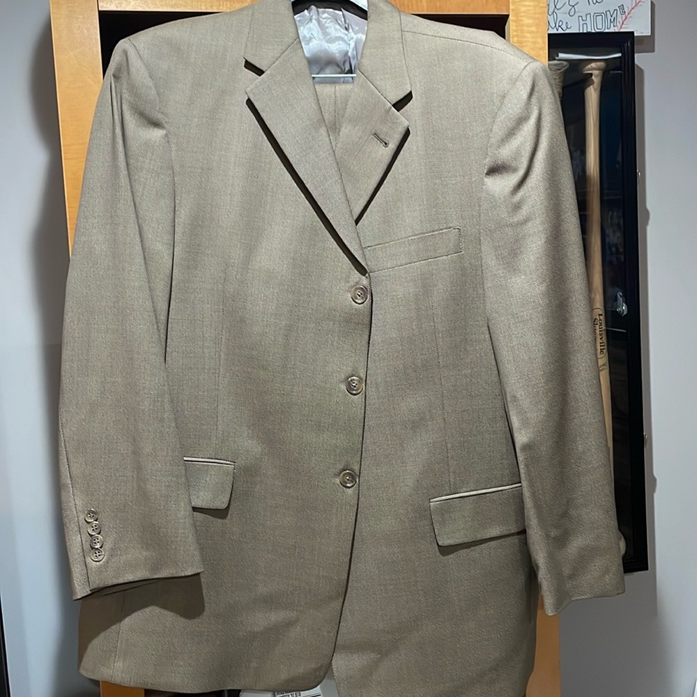 Men’s tan suit